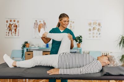 Reduce Pain with Physical Therapy for Your Knee